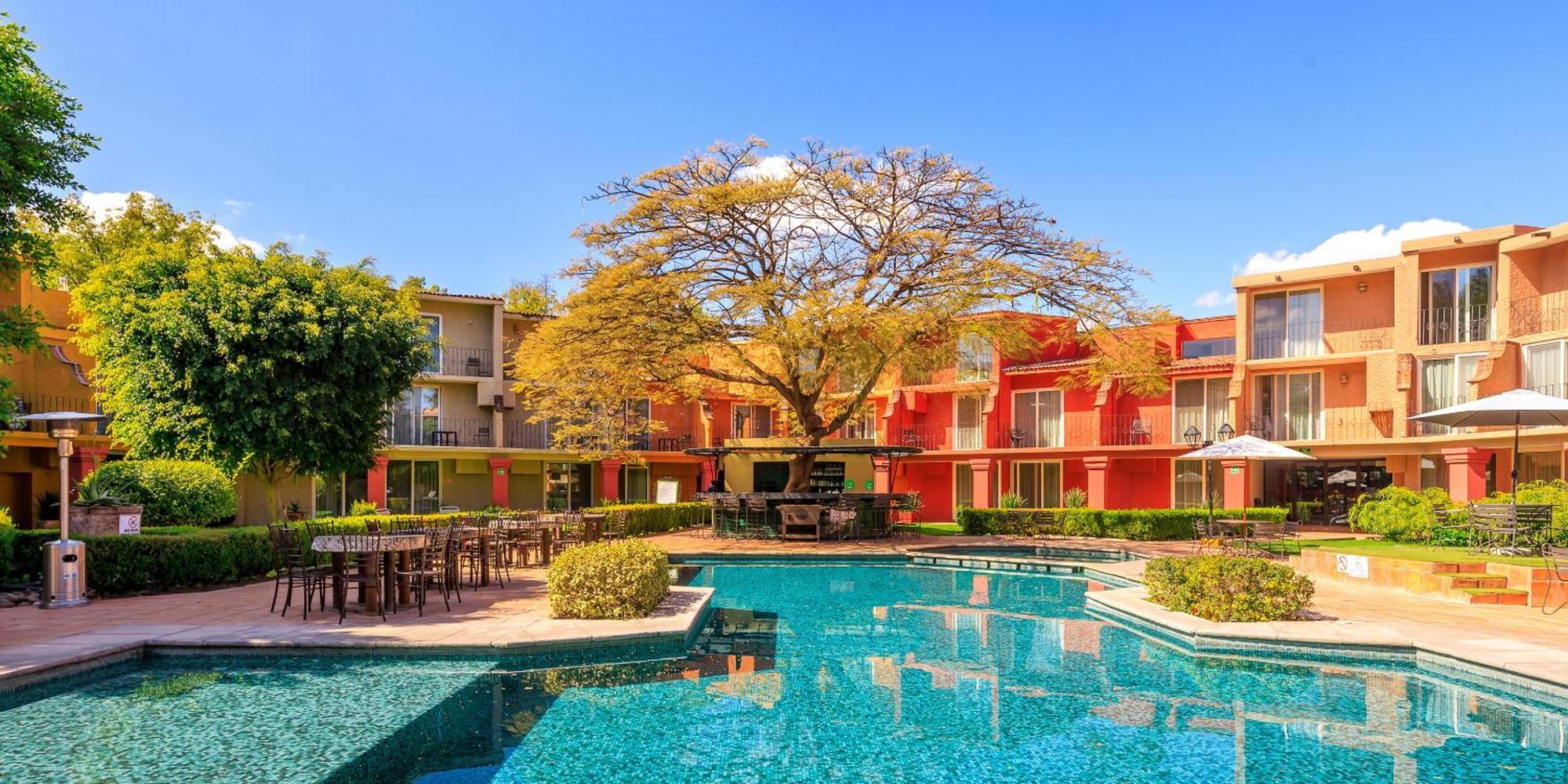 Real De Minas סאן מיגל דה אלנדה מראה חיצוני תמונה The swimming pool at the hotel
